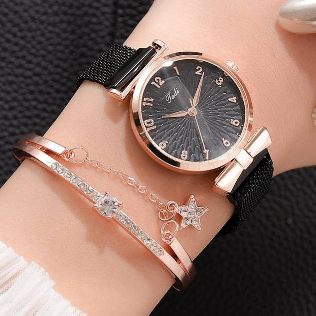 Watch - Luxury Magnetic Quartz Bracelet Watches