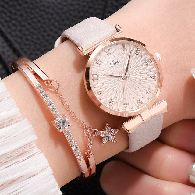 Watch - Luxury Magnetic Quartz Bracelet Watches