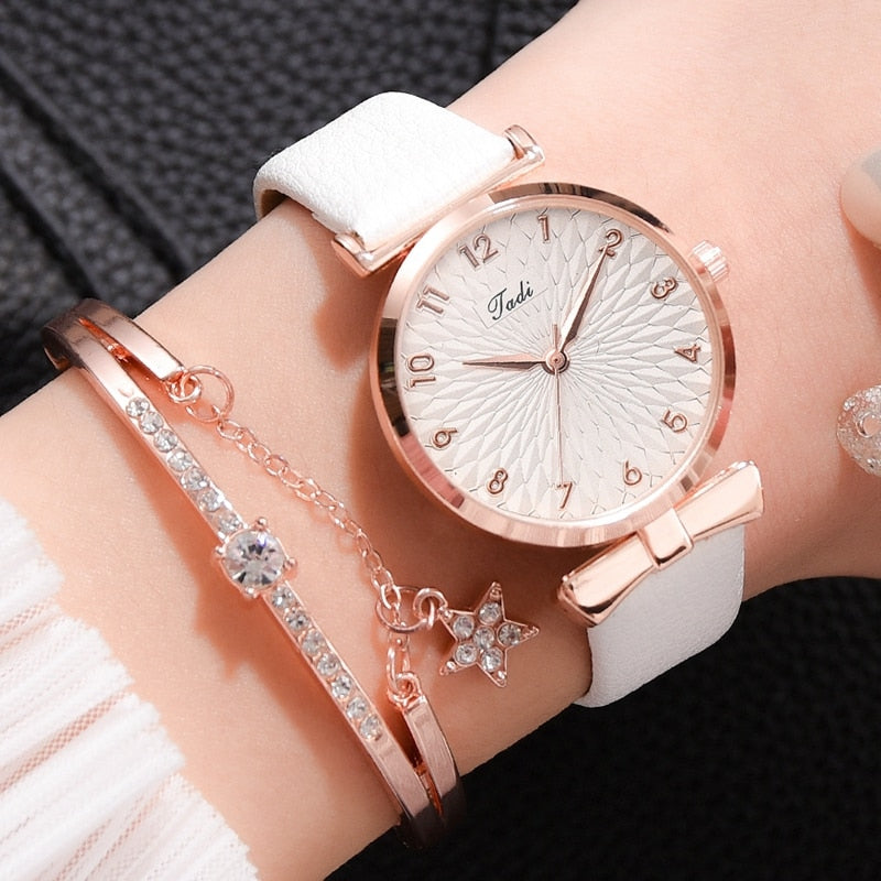 Watch - Luxury Magnetic Quartz Bracelet Watches