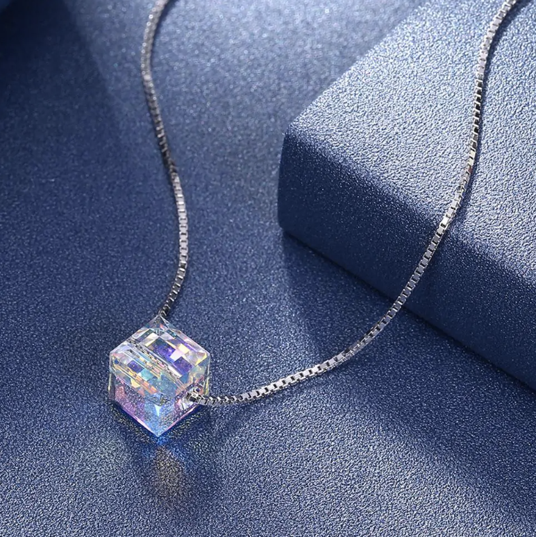 Necklace: Crystals Aurora Borealis Cube